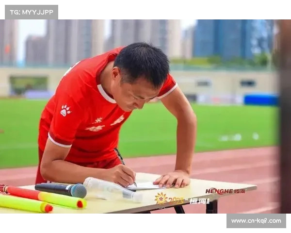 慈溪队角球战术制胜,周园定位球复刻上一场破门